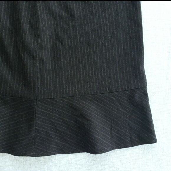 Banana Republic Wool Skirt Womens 10 Black Pinstripe Career Casual Academia Goth - Picture 7 of 11